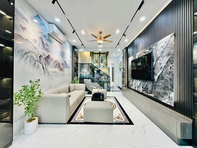 1 căn duy nhất ở Bà Hom, SHR, 1 trệt 3 lầu ST, hẻm 6m, full nội thất