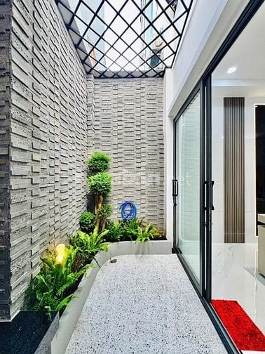 1 căn duy nhất ở Bà Hom, SHR, 1 trệt 3 lầu ST, hẻm 6m, full nội thất