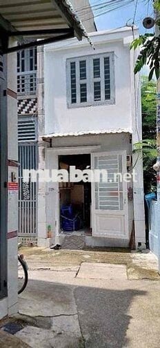 nhà 1 lầu sổ hồng chung hẻm 4 m gần bến xe hiệp thành q12