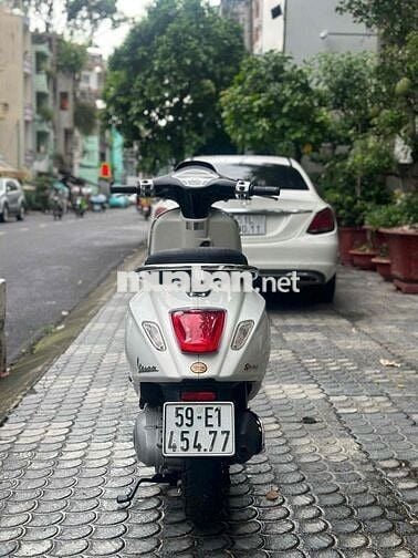 Xe Vespa đèn vuông đời 2014 bstp chính chủ