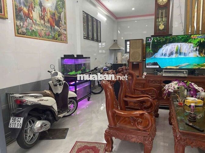 Nhà 1T, 1 lầu, MT hẻm 816, Tô Ngọc Vân, DT : 5mx12m. Gần QL1A sát GVâp