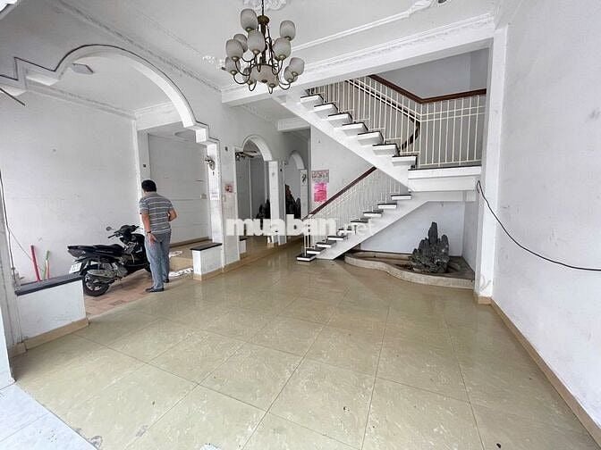 Mặt Tiền Đường Ba Vân Ngay Ngã Ba, Diện Tích Ngang 8m.