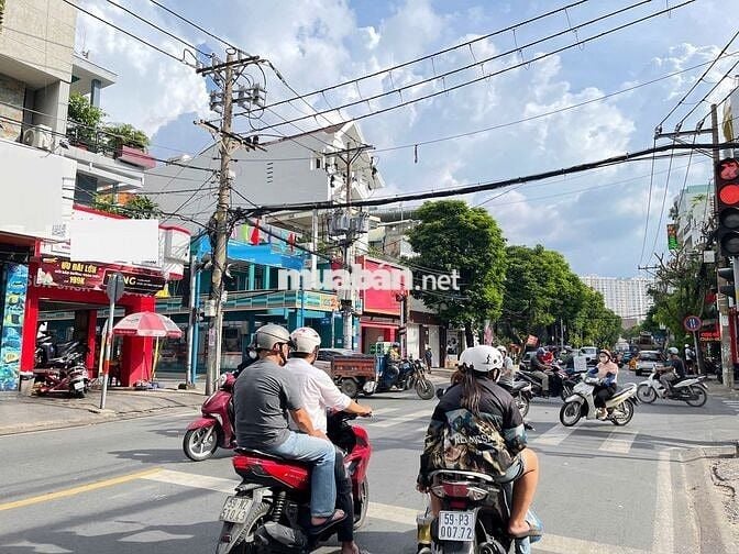 Mặt Tiền Đường Ba Vân Ngay Ngã Ba, Diện Tích Ngang 8m.