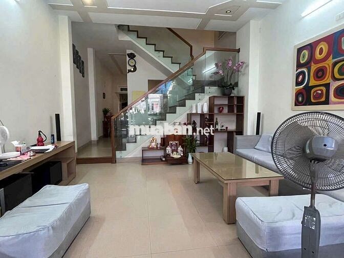 NM Cho thuê nhà nguyên căn hẻm Hoàng Diệu- phía Nam Nha Trang