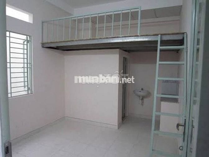 Phòng ngay emart Pan Huy Ích có gác,bếp,wc riêng,0 chung chủ