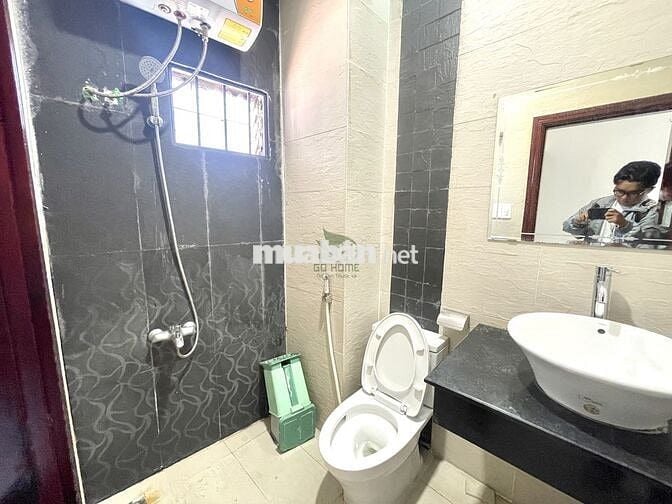 CHO THUÊ NHÀ 3 TẦNG MẶT TIỀN GẦN CHỢ ĐẦM – 15 TRIỆU/THÁNG