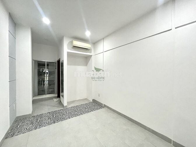 CHO THUÊ NHÀ 3 TẦNG MẶT TIỀN GẦN CHỢ ĐẦM – 15 TRIỆU/THÁNG