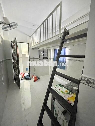 Phòng trọ cửa sổ trời có gác đường Quang Trung gần chợ Hạnh Thông Tây