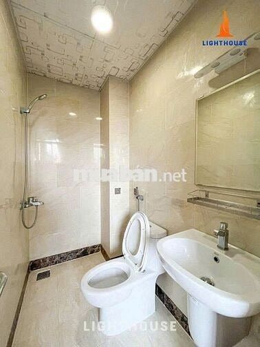CHO THUÊ CĂN HỘ BAN CÔNG FULL NỘI THẤT GẦN CÔNG VIÊN HOÀNG VĂN THỤ