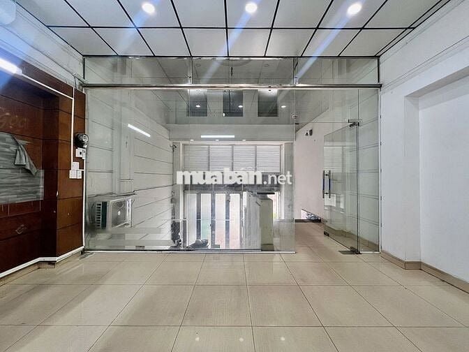 MẶT BẰNG KINH DOANH ĐƯỜNG LỚN, CÓ TOLET RIÊNG, LÝ PHỤC MAN QUẬN 7