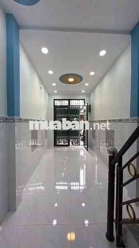 Nhà Gò Vấp giá rẻ Nguyễn Thái Sơn P.7 ngang 2,6m dài 8m 3 tầng HC đủ.