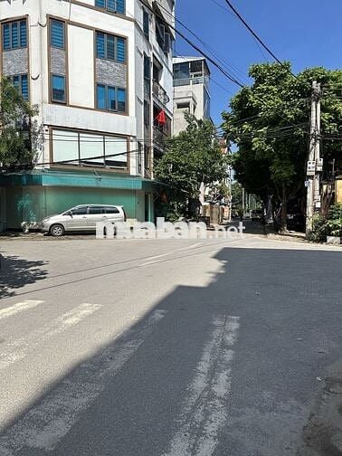 Nhà 5 tầng đường Đông Thắng, xe tăng tránh trước nhà, ở và kinh doanh