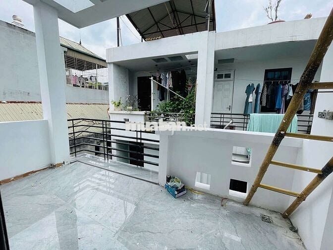 Chính chủ gửi bán, Yên Hòa, 30m2, 5 tầng, mặt tiền 4m, giá 7,75 tỷ