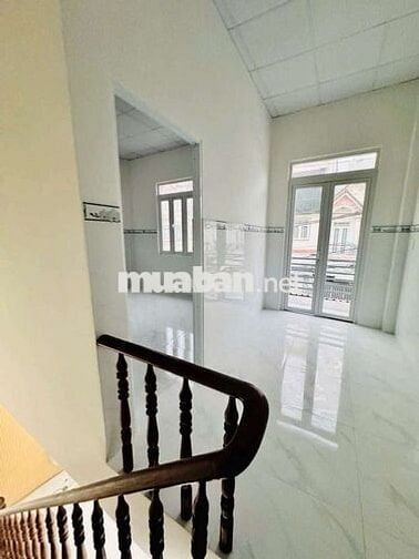 Nhà 1T, 1 lầu, MT đường Thạnh Lộc 29, gần Chợ cầu Đồng, Dt: 6mx13m,