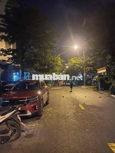 bà chị mình cần bán gấp nhà ;đường phước lý 12 ( khu đô thị phước lý )