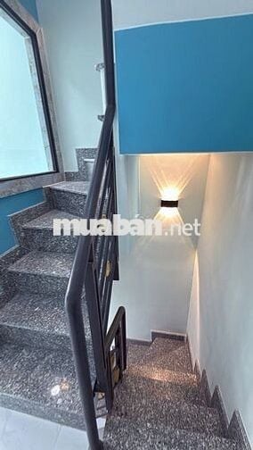 Nhà Gò Vấp giá rẻ Nguyễn Thái Sơn P.7 ngang 2,6m dài 8m 3 tầng HC đủ.
