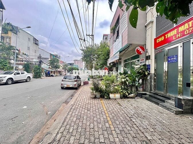 MẶT BẰNG KINH DOANH ĐƯỜNG LỚN, CÓ TOLET RIÊNG, LÝ PHỤC MAN QUẬN 7