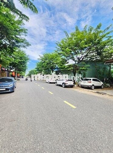 Chính chủ cần bán lô đất đường 10m5 Bùi Tấn Diên khu đô thị Phước lý