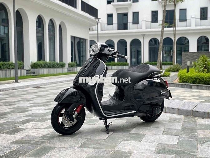 Vespa GTS 300 HPE Super Tech