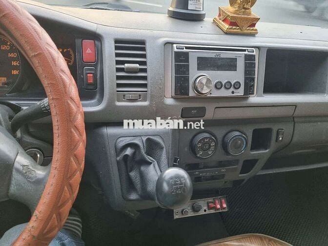 TOYOTA HIACE AMBULANCE 2011 DẦU