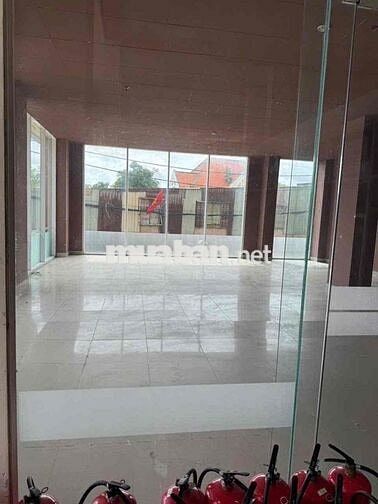 cho thuê MB trương đình hội p16q8 DT160m giá 25tr