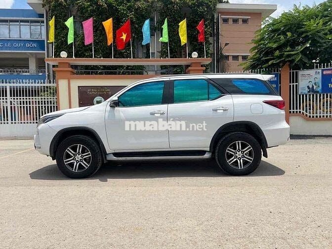 Toyota Fortuner 2023 2.4L 4x2 AT - 68000 km