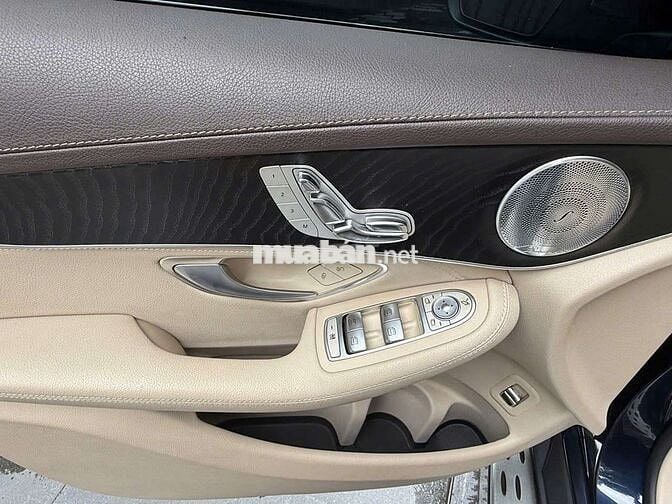 Bán Mercedes-Benz GLC 300 4MATIC 2016 đi 77383 km