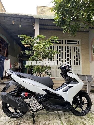 Đổi xe nên bán. Xe chính chủ mình đứng tên
