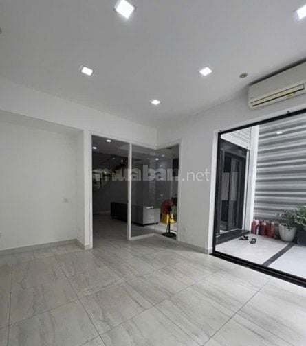 NHÀ ĐẸP SỔ VUÔNG VỨC ĐƯỜNG NGUYỄN NGỌC LỘC QUẬN 10 7TY350/88,8M2 - SHR
