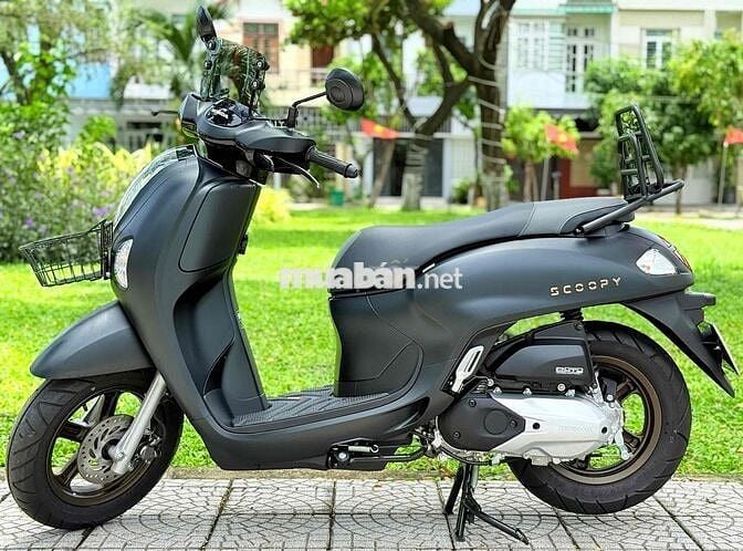 Scoopy dki 8.2025 đi 500 cây, sẵn lun đồ chơi ạ