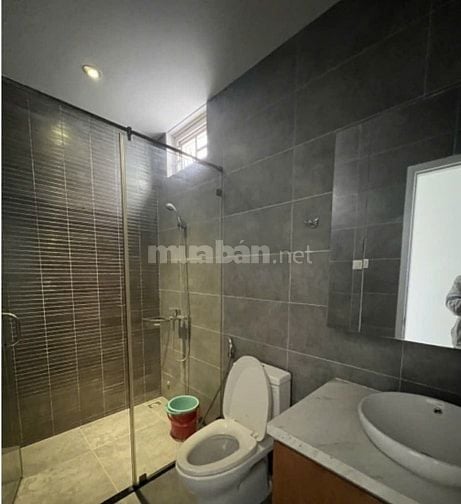 NHÀ ĐẸP SỔ VUÔNG VỨC ĐƯỜNG NGUYỄN NGỌC LỘC QUẬN 10 7TY350/88,8M2 - SHR