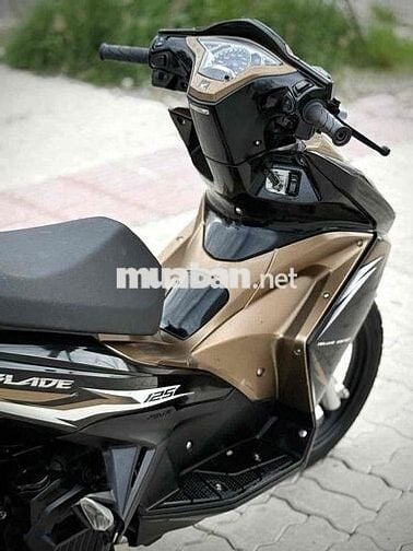 AIR BLADE - góp nợ xấu