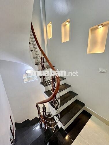 Nhà xây dựng mới 25m2 Ngõ 95 Kim Mã thông Ngõ 23 Giang Văn Minh.