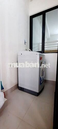 C.Chủ cho thuê cc Warterpoint 1PN nội thất đầy đủ, view hồ bơi