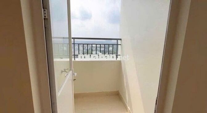 Cho thuê Căn 3 Phòng ngủ Có nội thất, Giá chỉ 8 triệu. lH xem nhà.