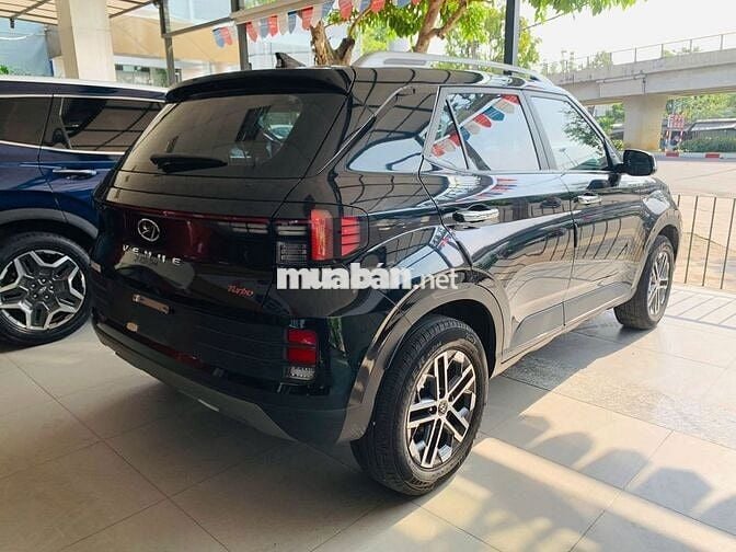 Hyundai Venue 2023 Đặc biệt - 60000 km