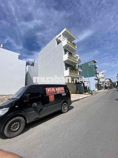 BÁN ĐẤT KHU PHÂN LÔ BÌNH THÀNH 64M2, HẺM XE TẢI