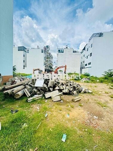 BÁN ĐẤT KHU PHÂN LÔ BÌNH THÀNH 64M2, HẺM XE TẢI