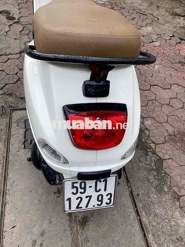 xe vespa Fi trắng đầu zin
