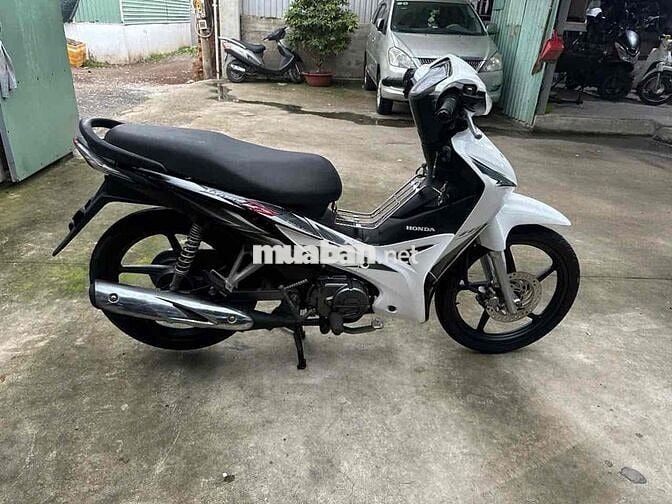 bán Honda wave RS 110 màu trắng đen đời 2013 bstp