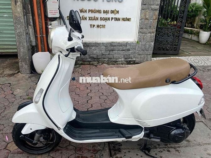 xe vespa Fi trắng đầu zin