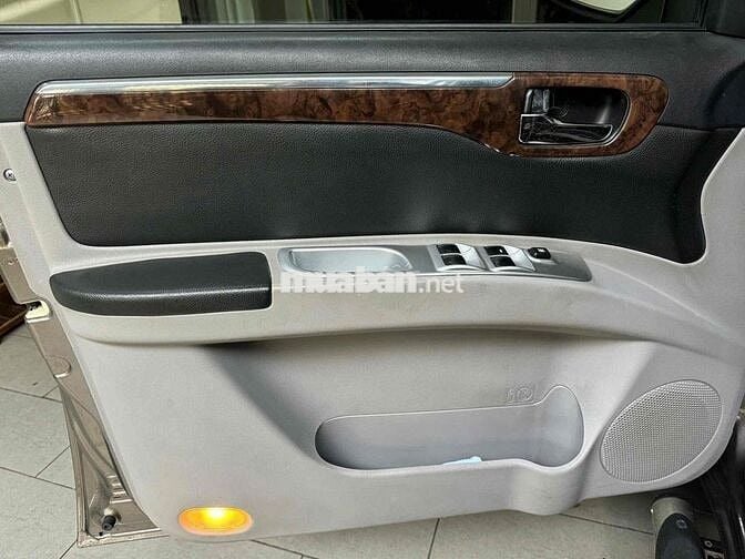 Mitsubishi Pajero Sport máy dầu số tự động