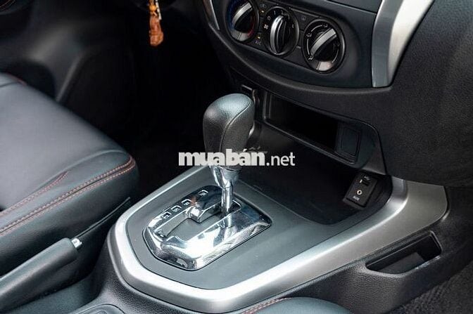Nissan Navara EL 2.3 AT 2WD 2023 - 48000 km