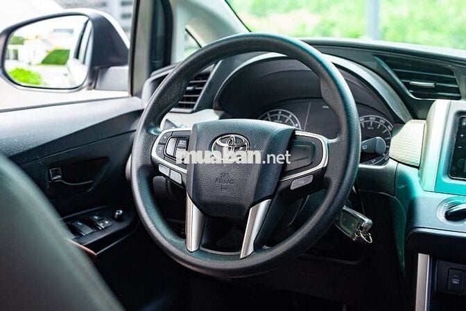 Toyota Innova E 2.0 MT 2024 - 55000 km