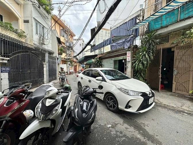 Thanh lý gấp căn nhà Nguyễn Trọng Tuyển, Tân Bình giá 4tỷ380/54,2m2