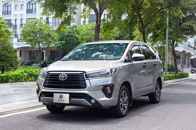 Toyota Innova E 2.0 MT 2024 - 55000 km