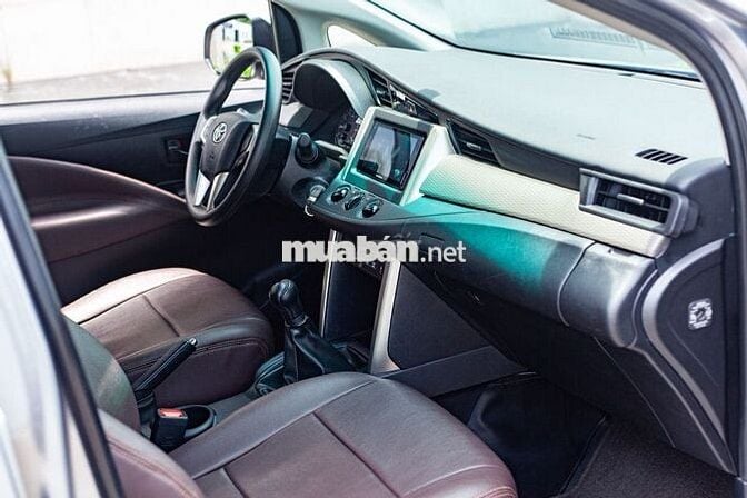 Toyota Innova E 2.0 MT 2024 - 55000 km