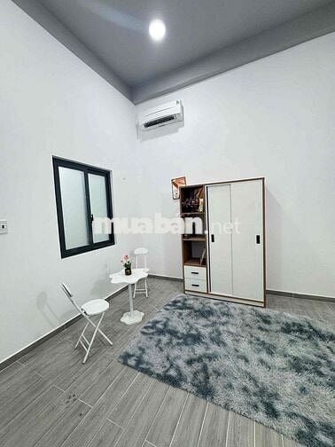 CHO THUÊ CĂN STUDIO BAN CÔNG NGAY LÀNG ĐH