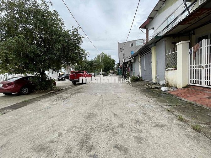 Mảnh đất Hot nhất Đông Anh - Ngõ thông 2 oto tránh nhau Mảnh đất Hot nhất Đông Anh - Ngõ thông 2 oto tránh nhau