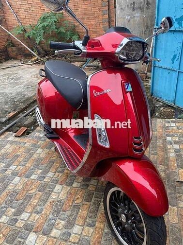 Vespa Sprint ,T07/2025, màu đỏ lướt như mới 99%